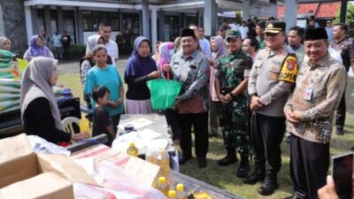 Jaga Stabilitas Harga  Bahan Pokok Pemkab Jombang Adakan Pasar Murah