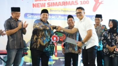 Bupati Warsubi Hadiri Undian Simarmas Di Halaman  PT BPR Bank Jombang