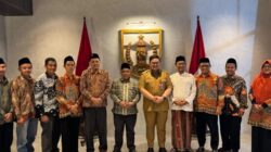 Pimpinan PKS Jawa Timur Lakukan Silaturahim dengan Bupati Kediri dalam Rangka Safari Ramadhan