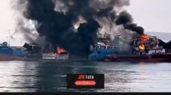 Ledakan Kapal Tanker di Perairan Lamongan, 2 Kapal Terbakar