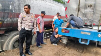 Kemacetan Parah di Kawasan Waru, Sidoarjo: Pengendara Dihimbau Mencari Jalur Alternatif