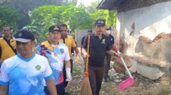 Peringati Hari Lingkungan Hidup Sedunia, Mojowarno Gelar Apel dan Aksi Bersih Sampah Plastik di Pasar Mojowarno