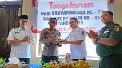 Plt, Camat Dan Danramil Mojowarno Berikan Ucapan Selamat di HUT Bhayangkara ke-79