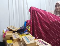 Kain Tenun UMKM Jombang Meriahkan Mojowarno Creative Festival 2025